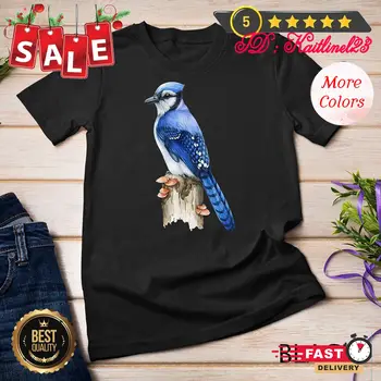 Blue Jay Bird on a Tree Stump - Šiaurės Amerikos paukščių stebėtojo Unisex marškinėliai.