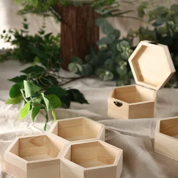 Medinė šešiakampės formos daiktadėžė Papuošalų žiedas Organizatorius Paprastas natūralus medinis laikymo konteineris Vestuvių dovanų favoritų dėžutė
